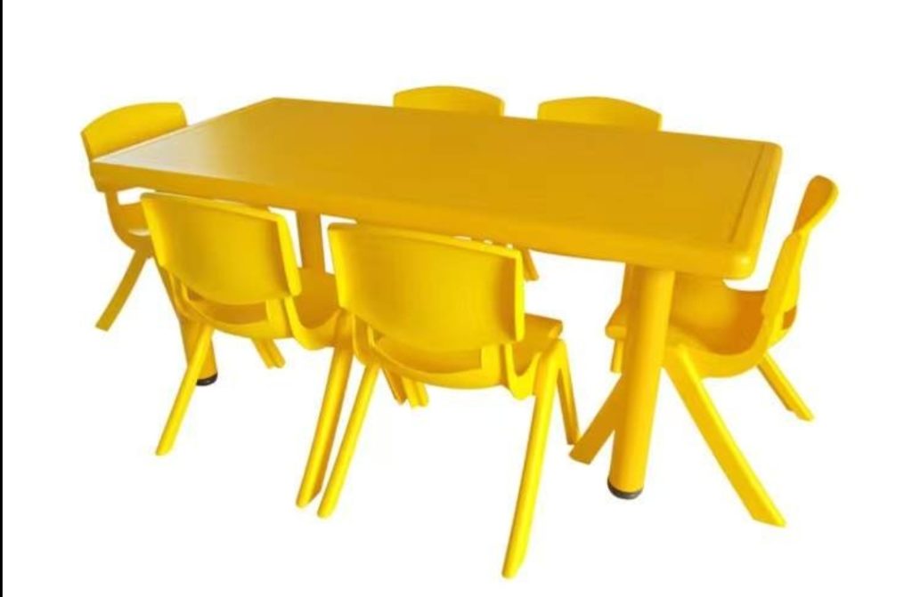 KID-CHAIR-AND-TABLE-YELLOW-1024x671